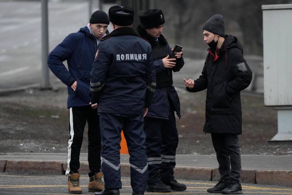 Қозоғистон Россиядан кўчиб келганларни депортация қилиши мумкин